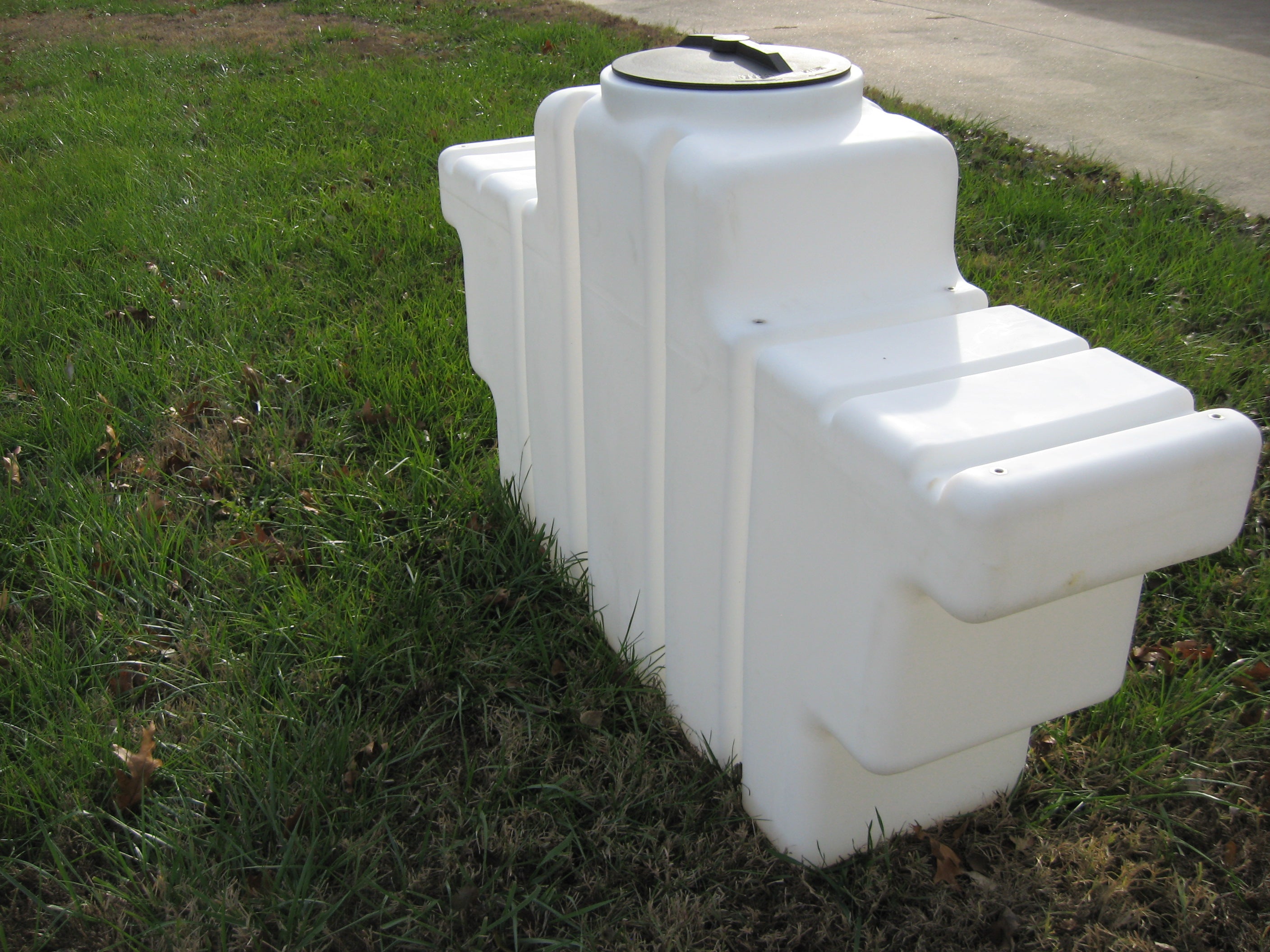 Ace Roto Mold 100 Gallon Space Saver Tank SSPU0100-70 · Westheffer