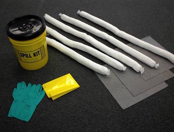 Lawn & Pesticide Spill Containment Kit