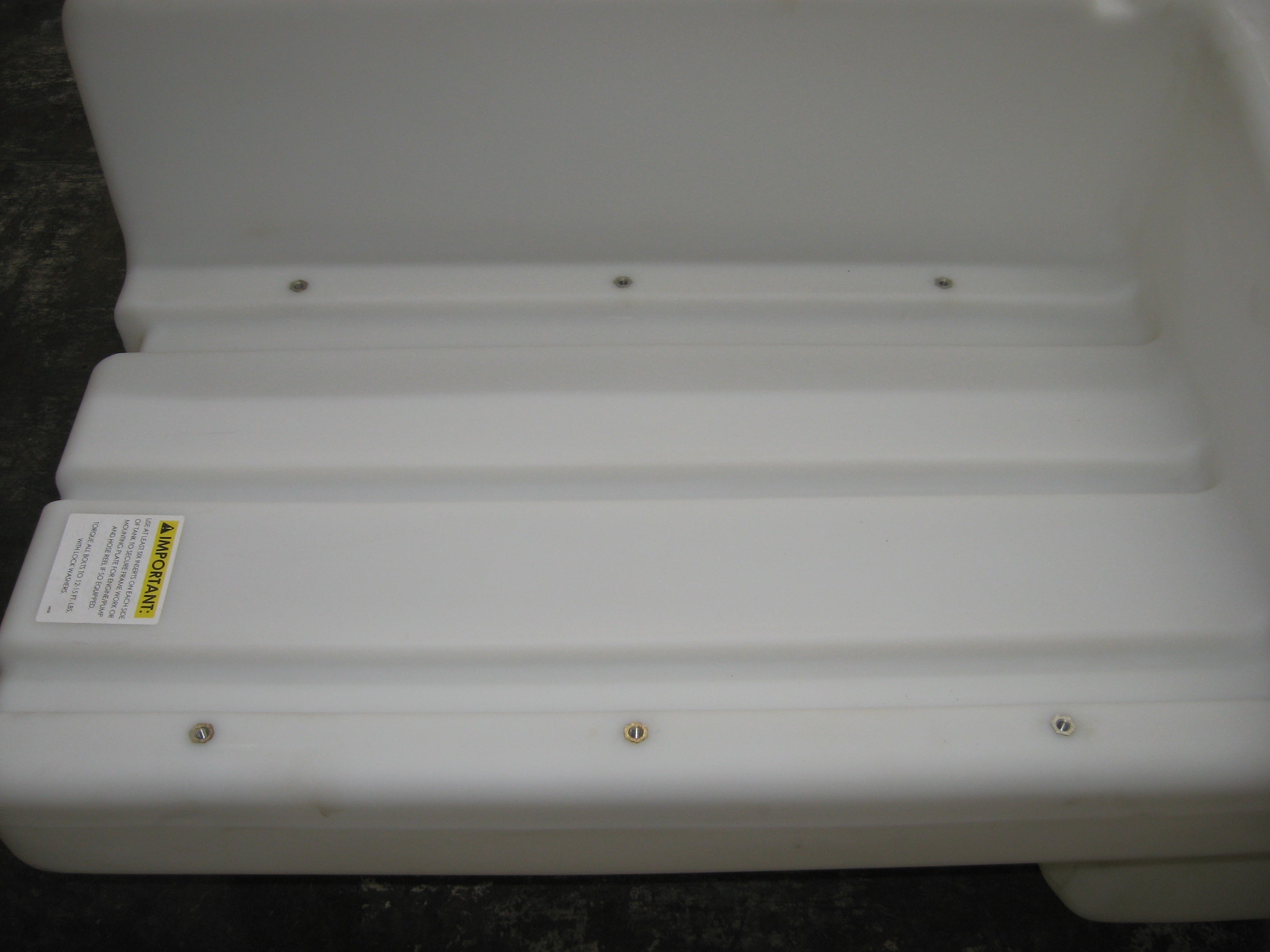 400 Gallon Space Saver Tank, SSPU400-70 · Westheffer