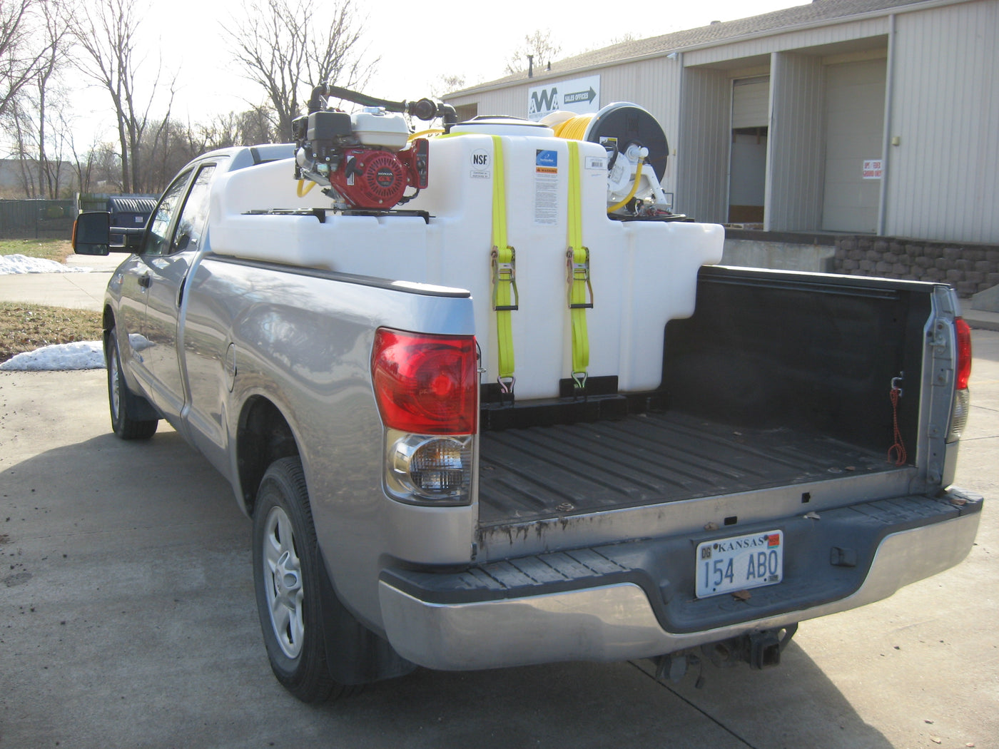 400 Gallon Space Saver Sprayer